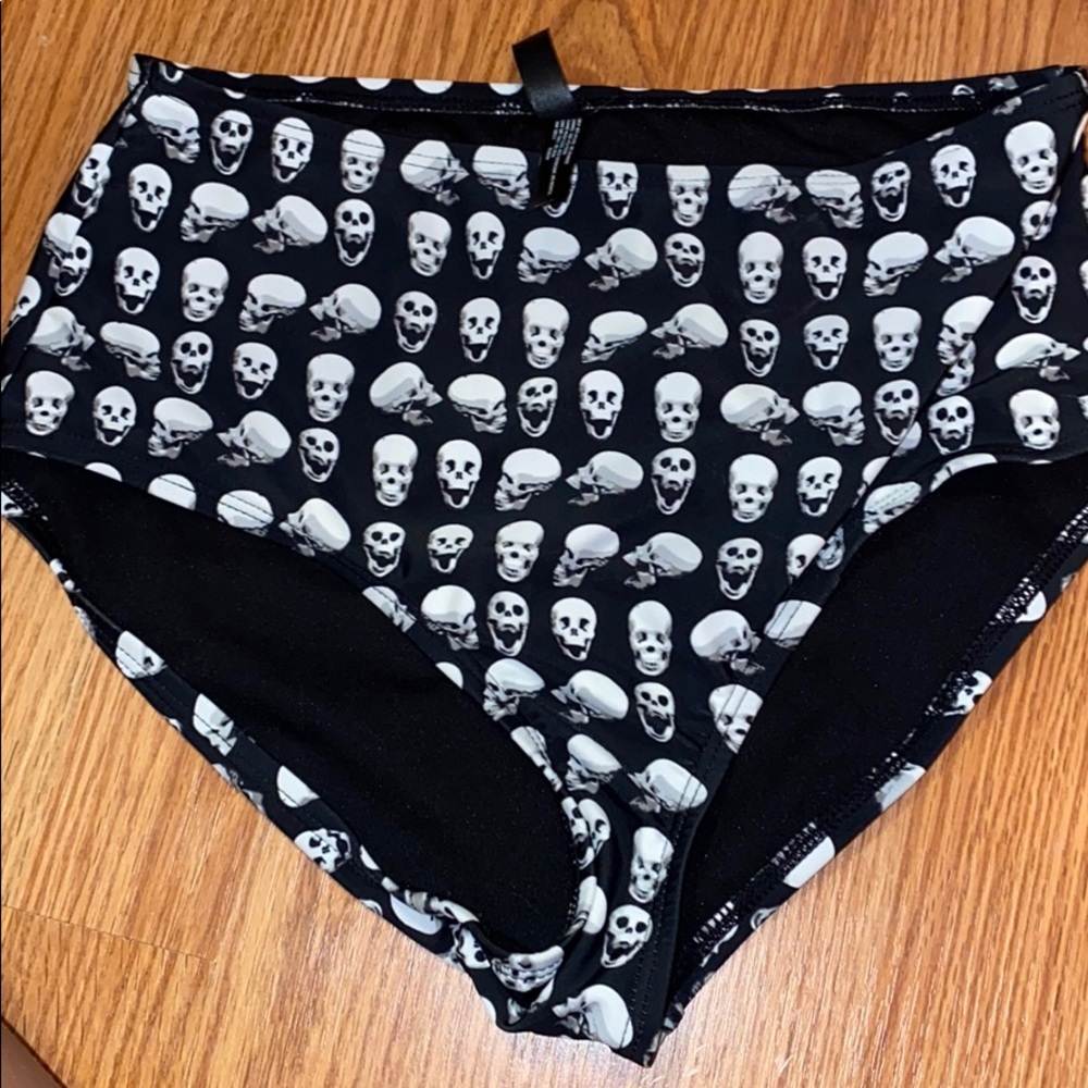 Hot Topic High Waisted Bottoms